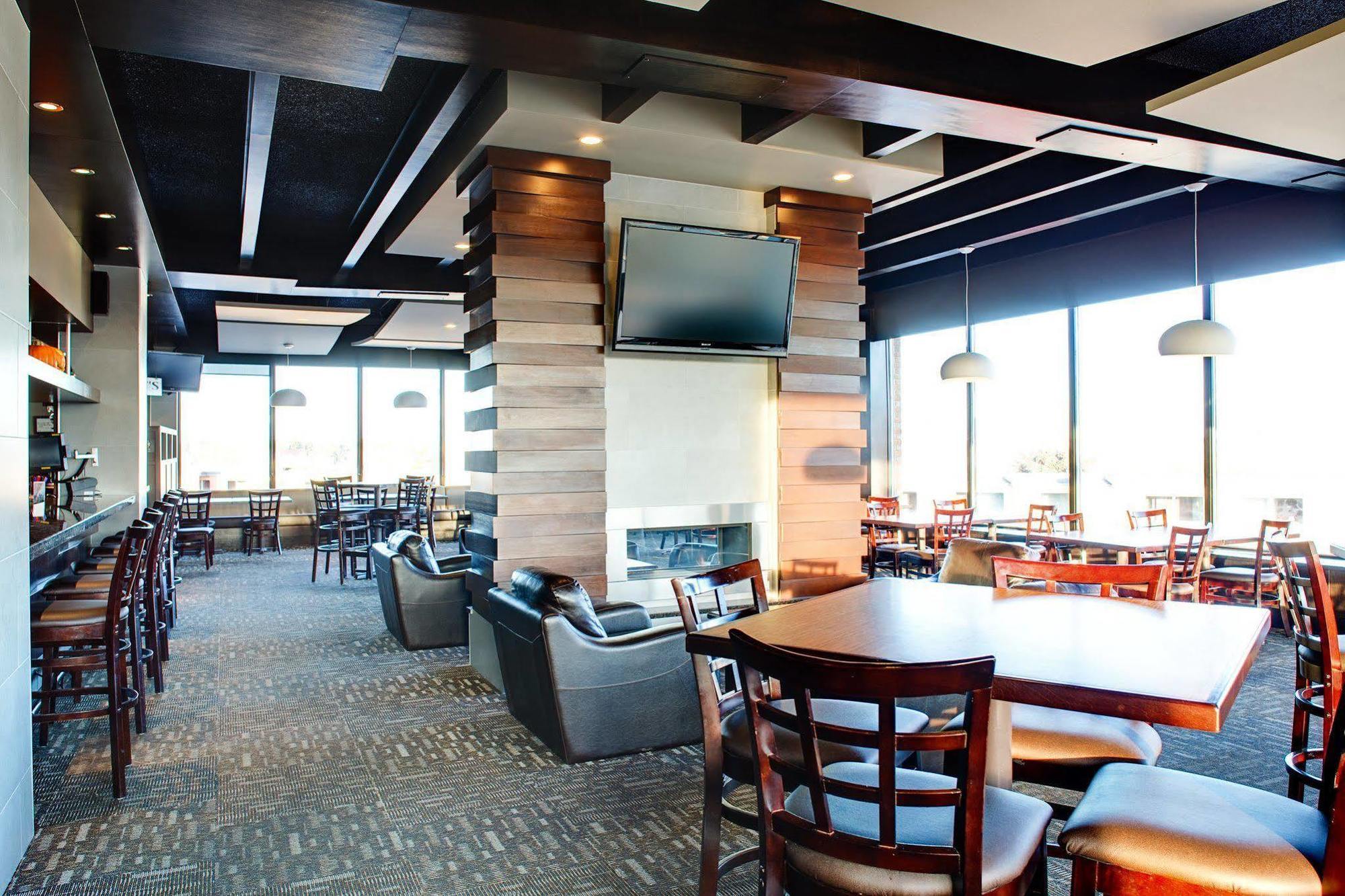Best Western Plus City Centre Inn Edmonton Étterem fotó