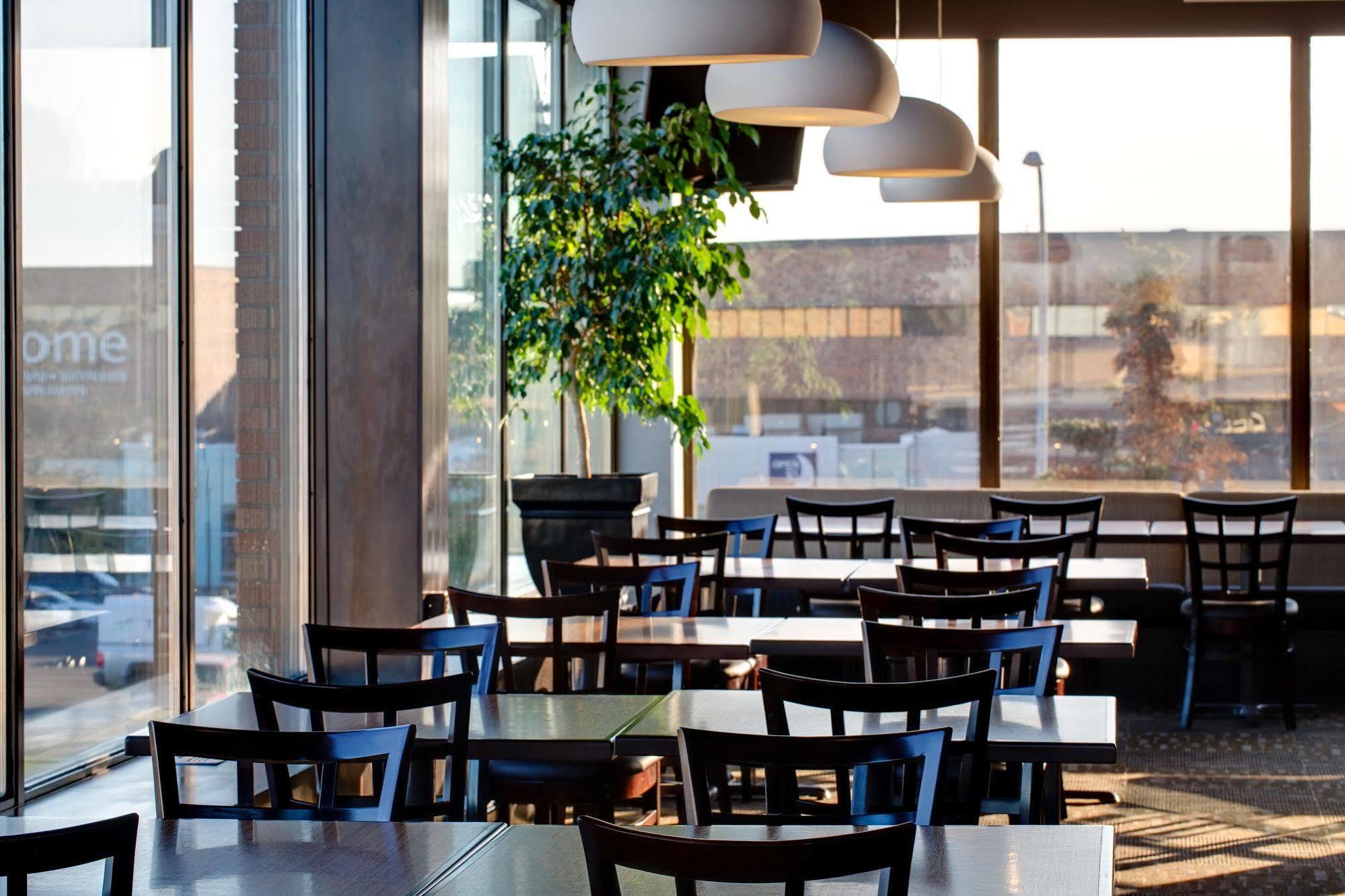 Best Western Plus City Centre Inn Edmonton Kültér fotó